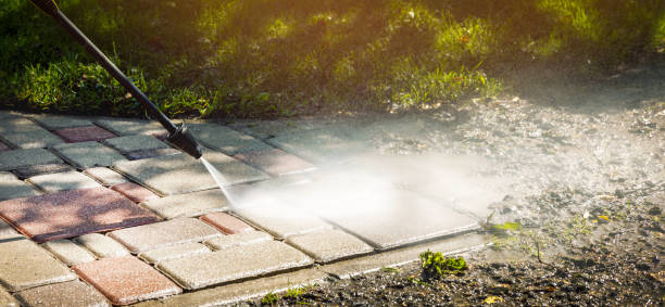Best Sidewalk and Walkway Cleaning  in Clovis, CA